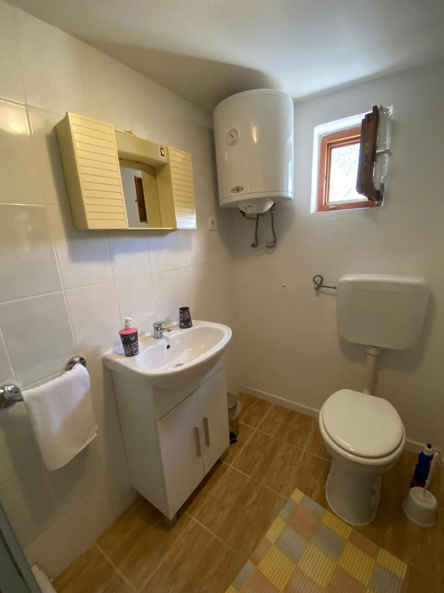Apartmani Anka Горни-Карин Экстерьер фото